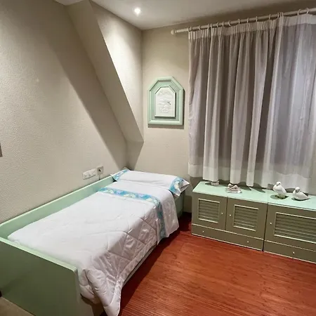 Con Piscina Y 2000 M De Jardin