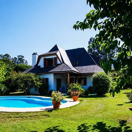 Con Piscina Y 2000 M De Jardin