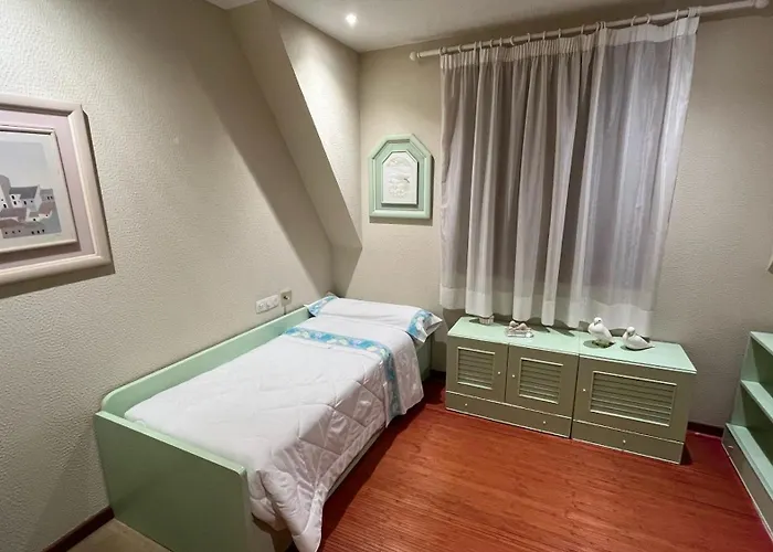 Con Piscina Y 2000 M De Jardin