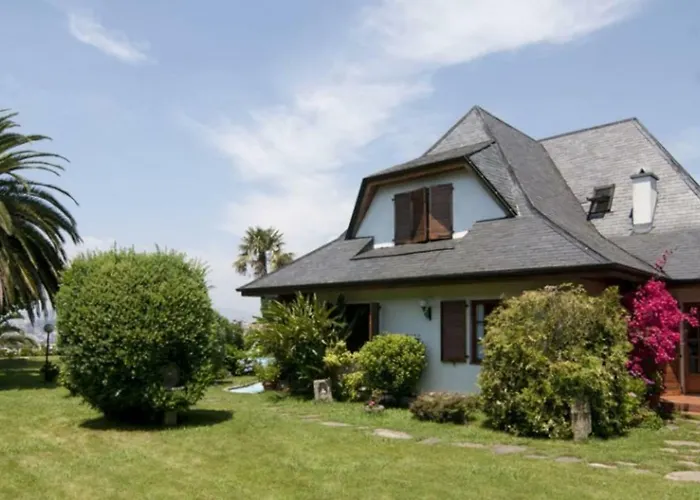 Tatil Evi Con Piscina Y 2000 M De Jardin